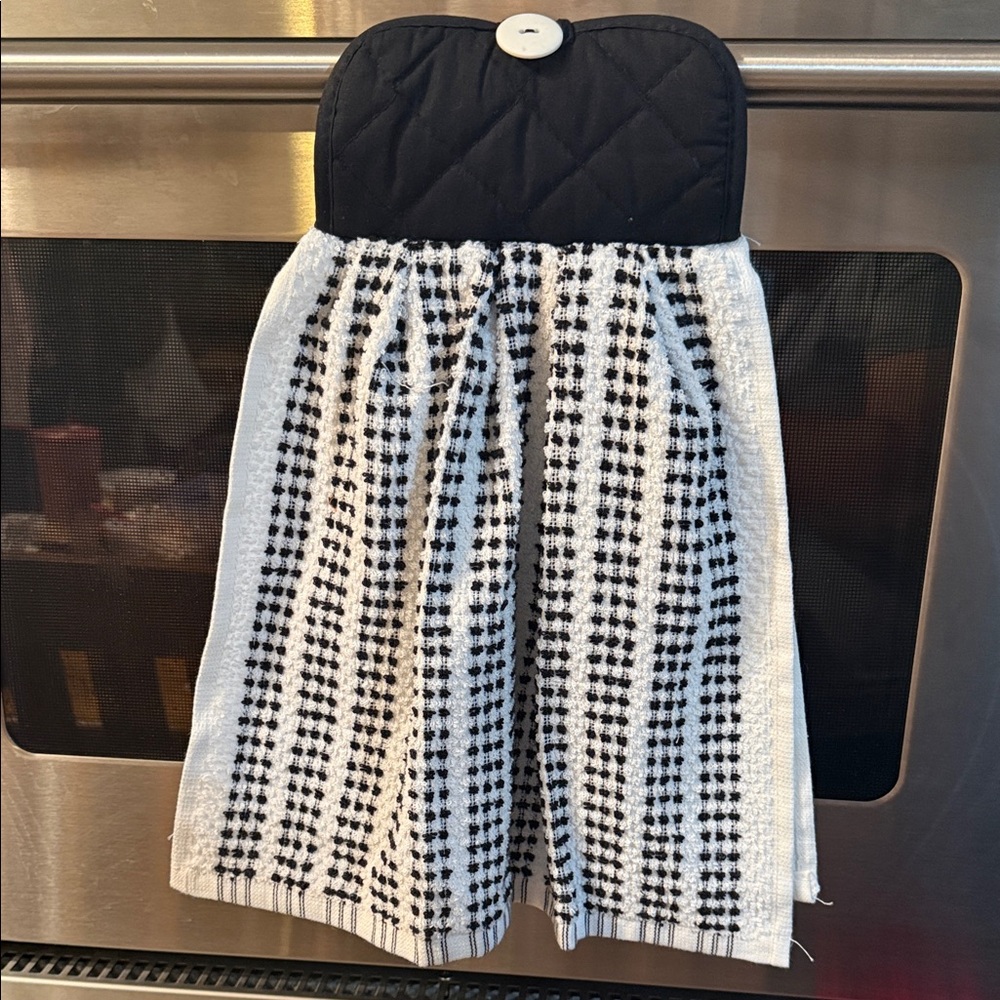 Handmade by momma kitchen towel/pot holder combo